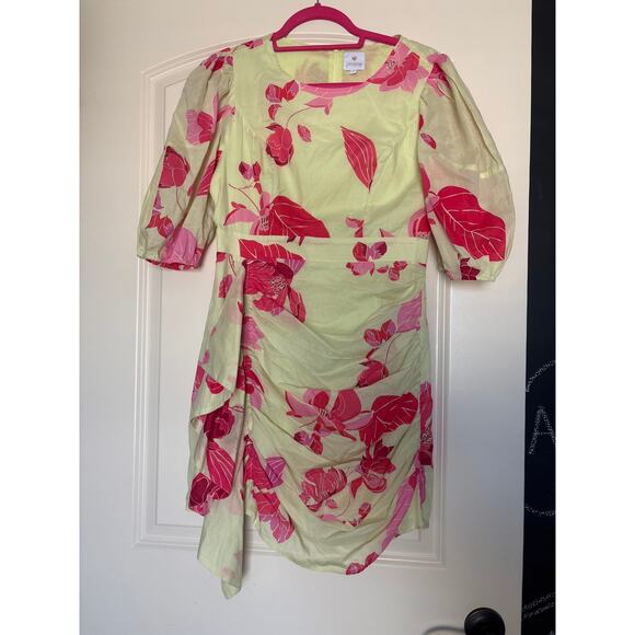 J Marie The Alara Puff Sleeve Ruched
Dress women’s small - Picture 2 of 4